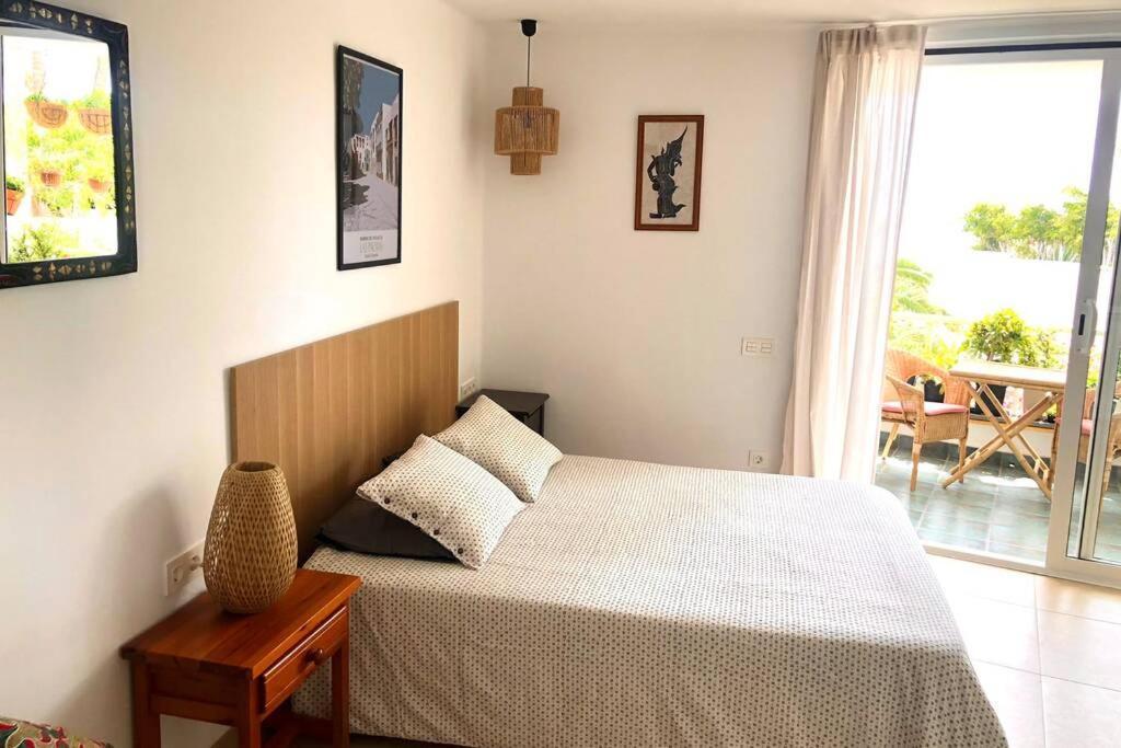 Modern & Spacious Studio Isla, Puerto Del Carmen Tias Bagian luar foto